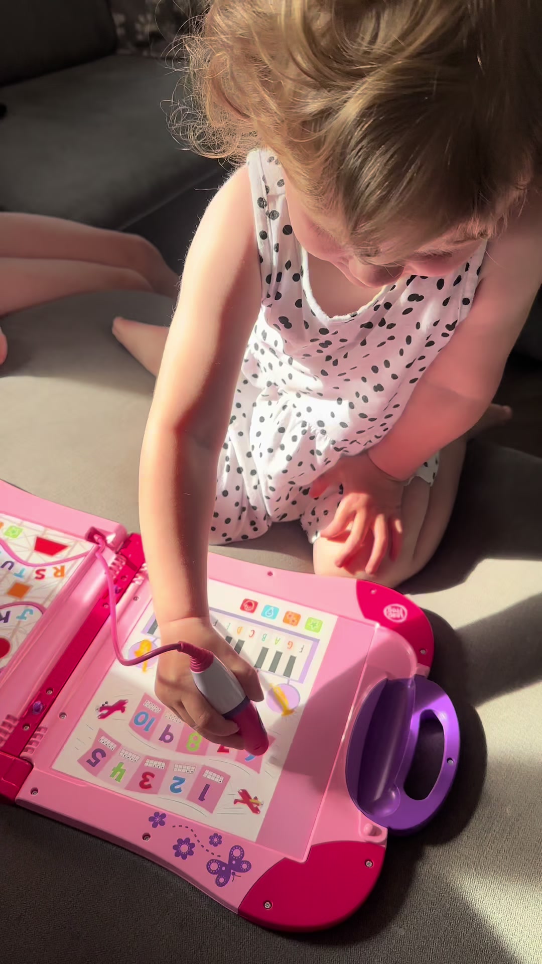 @larissalouisebishop