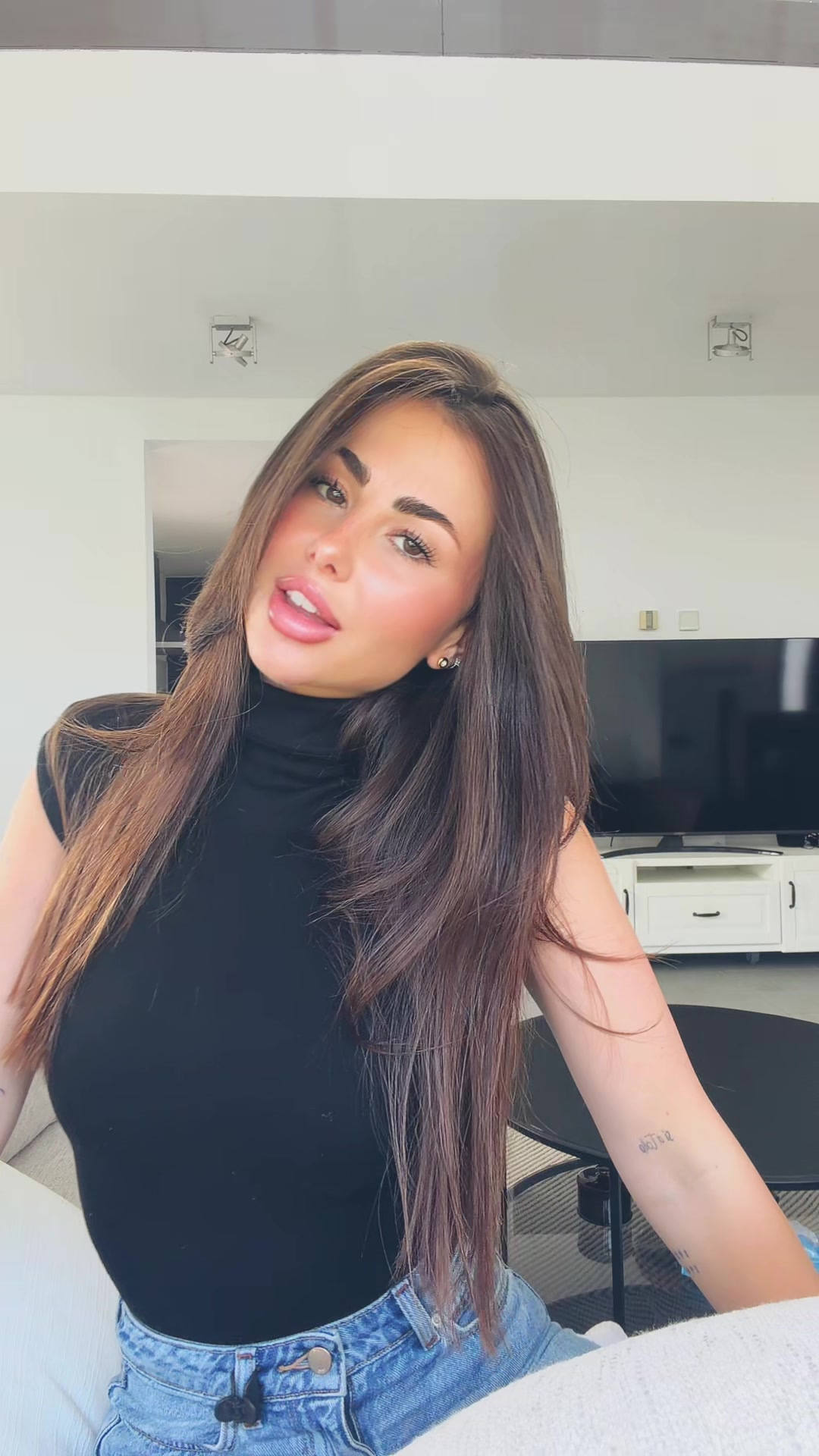@itseliolive