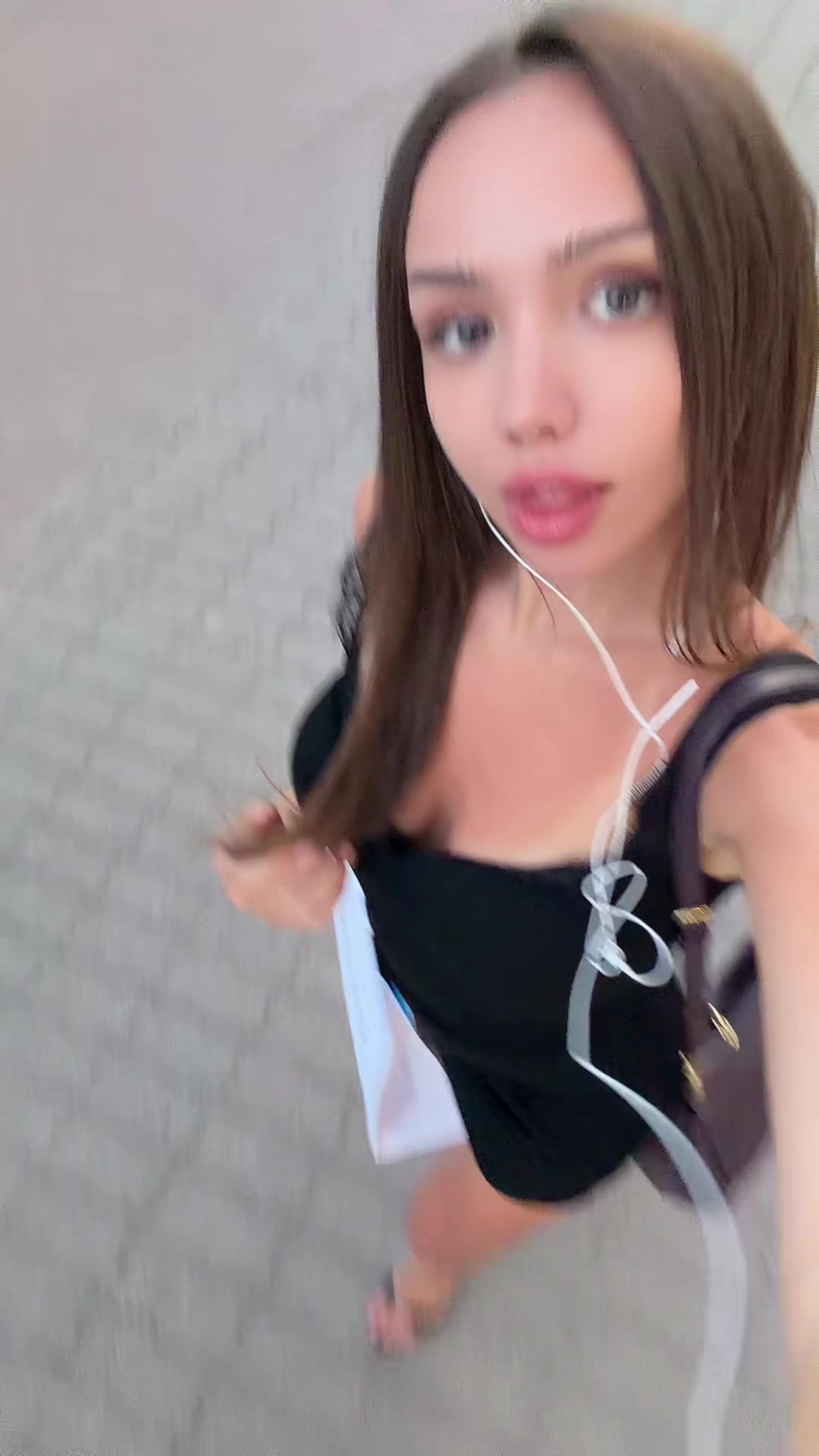 @attractiveniva