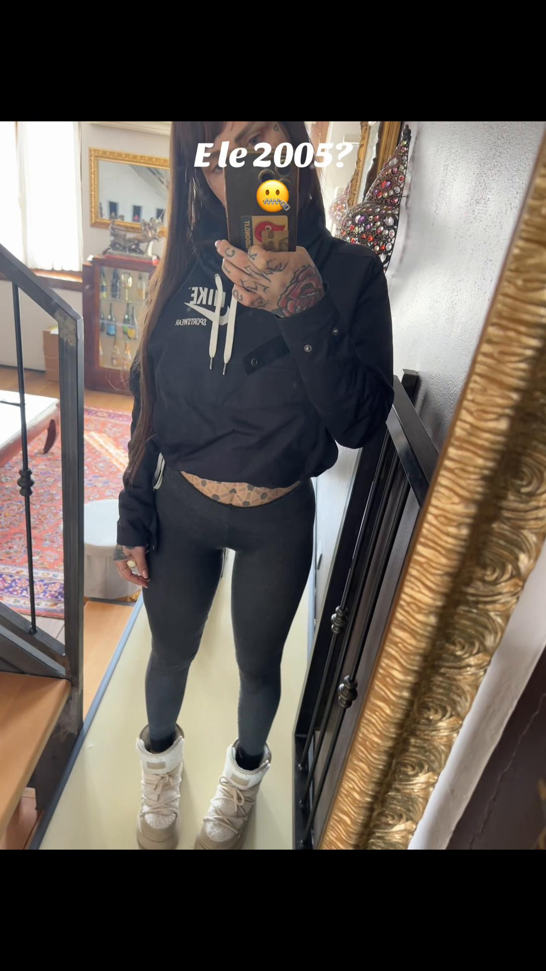 @whoisaphrodita