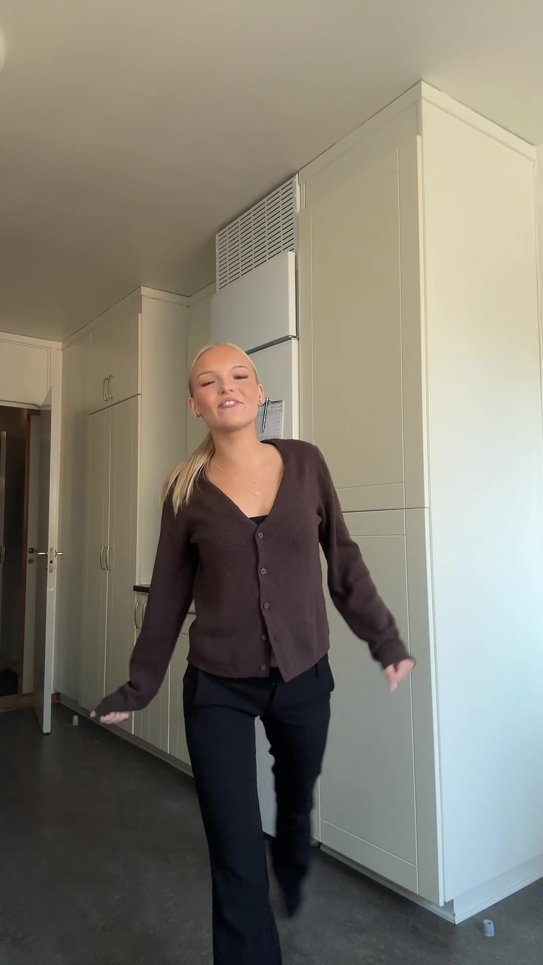 @Elina