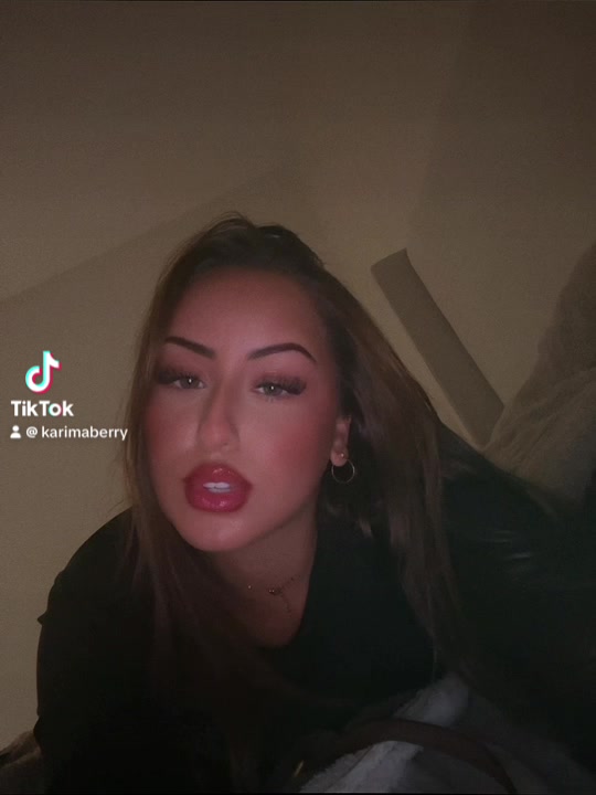 @Karimaberry2