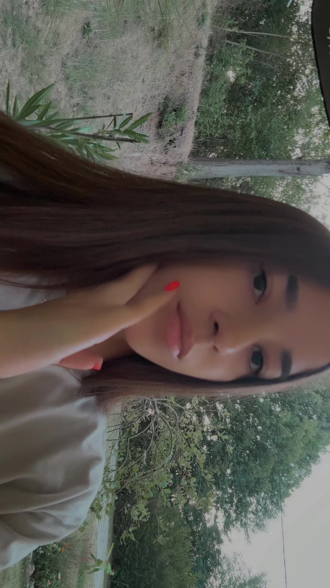 @eelleena