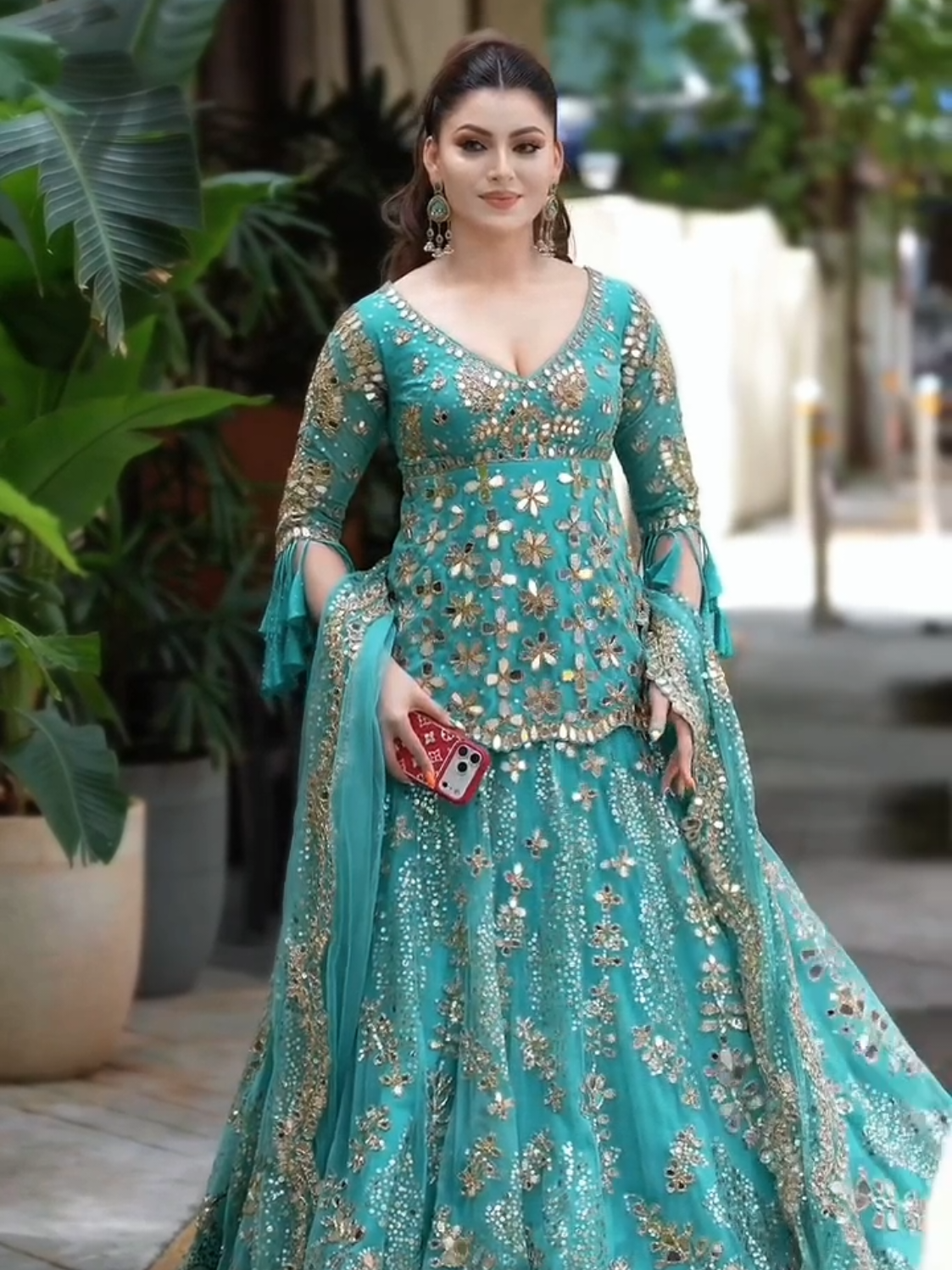 @Urvashi Rautela