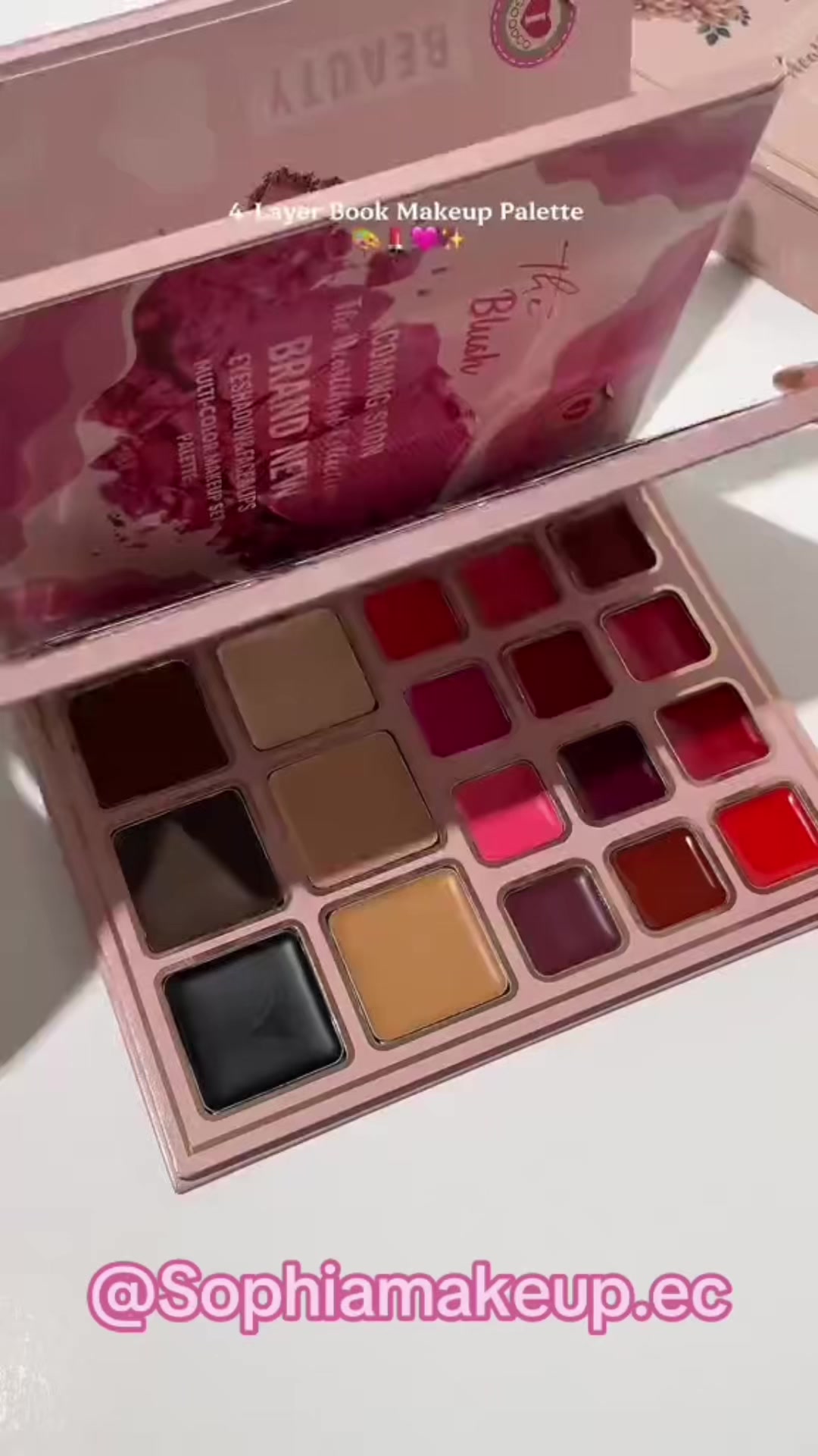 @SOPHIAMAKEUP