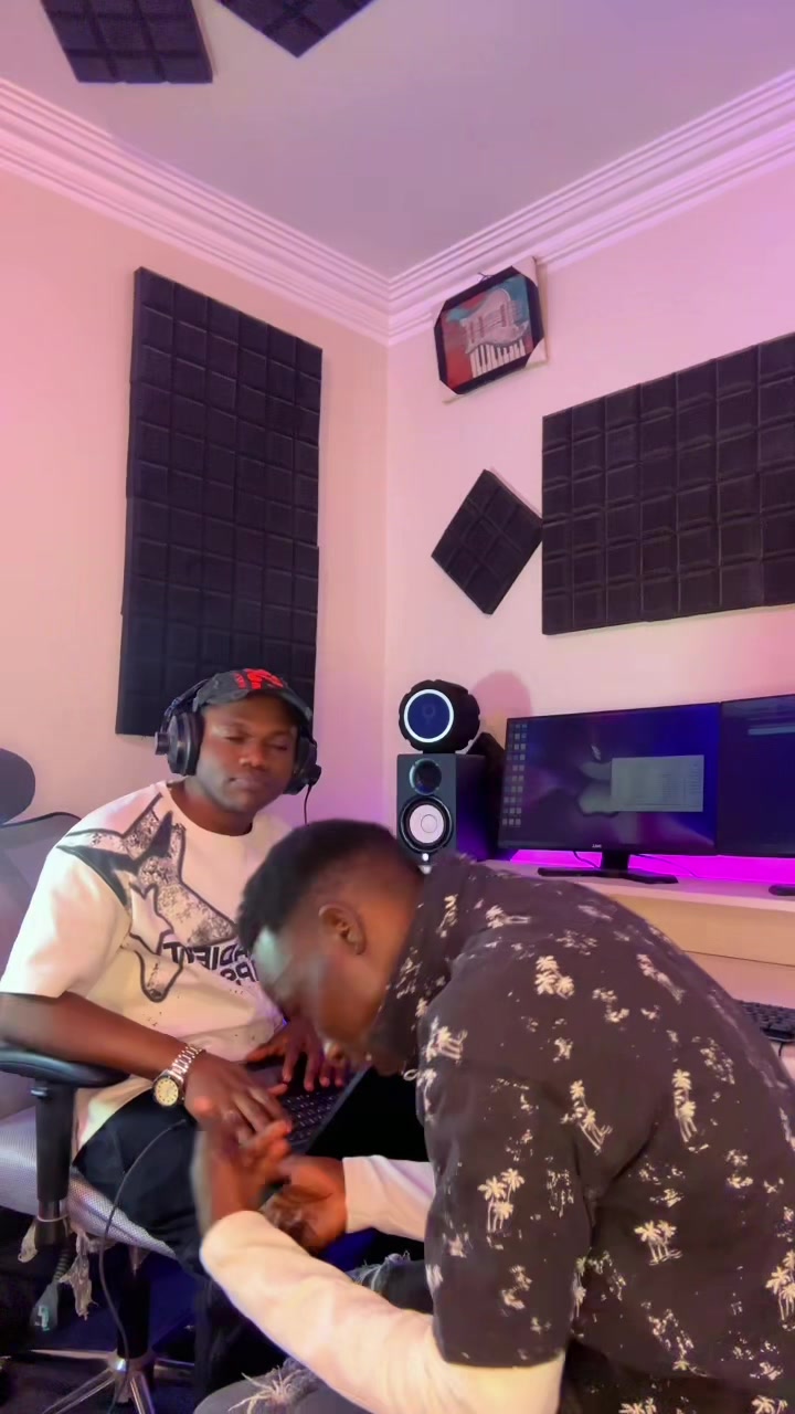 @starzrecordzlabel2