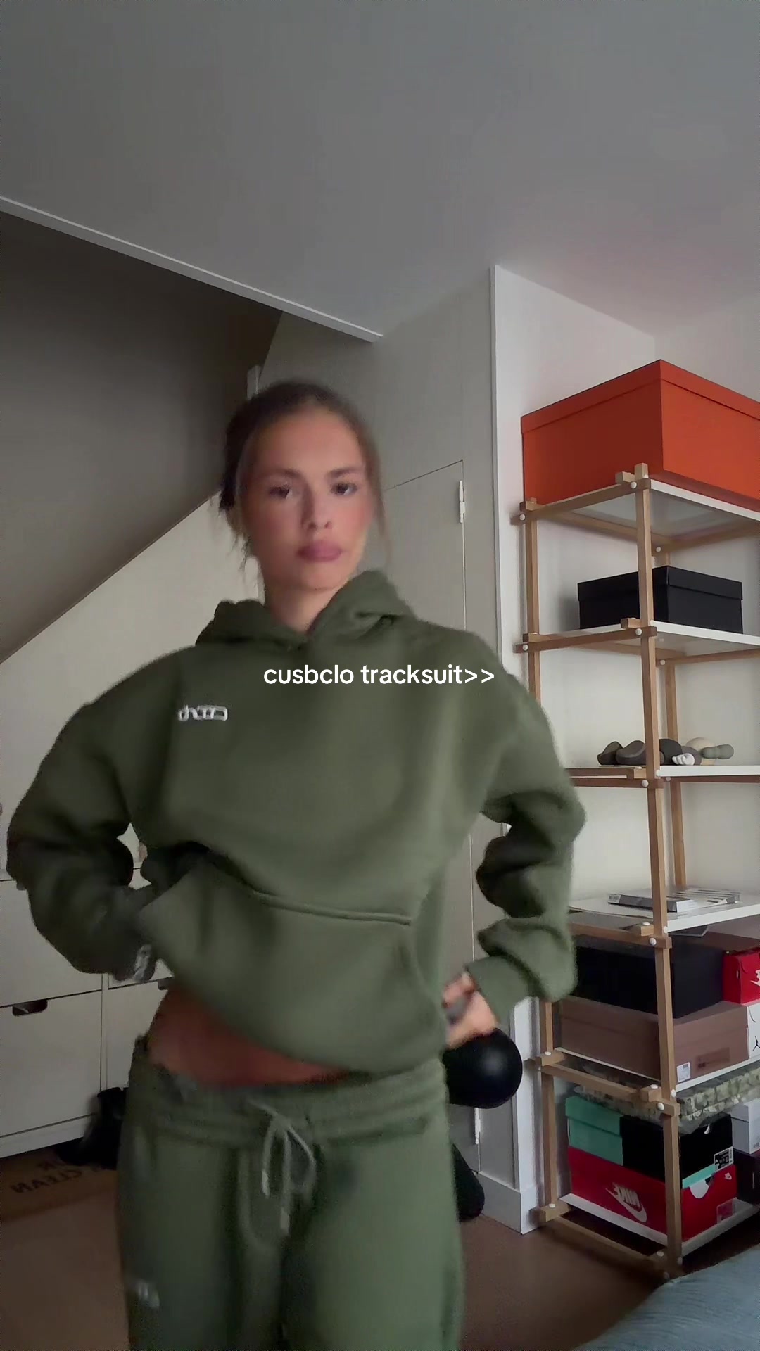 @𝐋