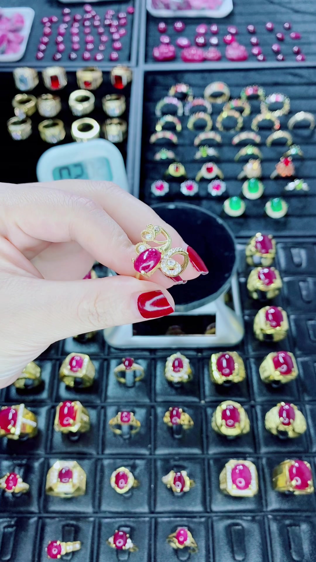 @MẠNH LI&Ecirc;N LUXURY
