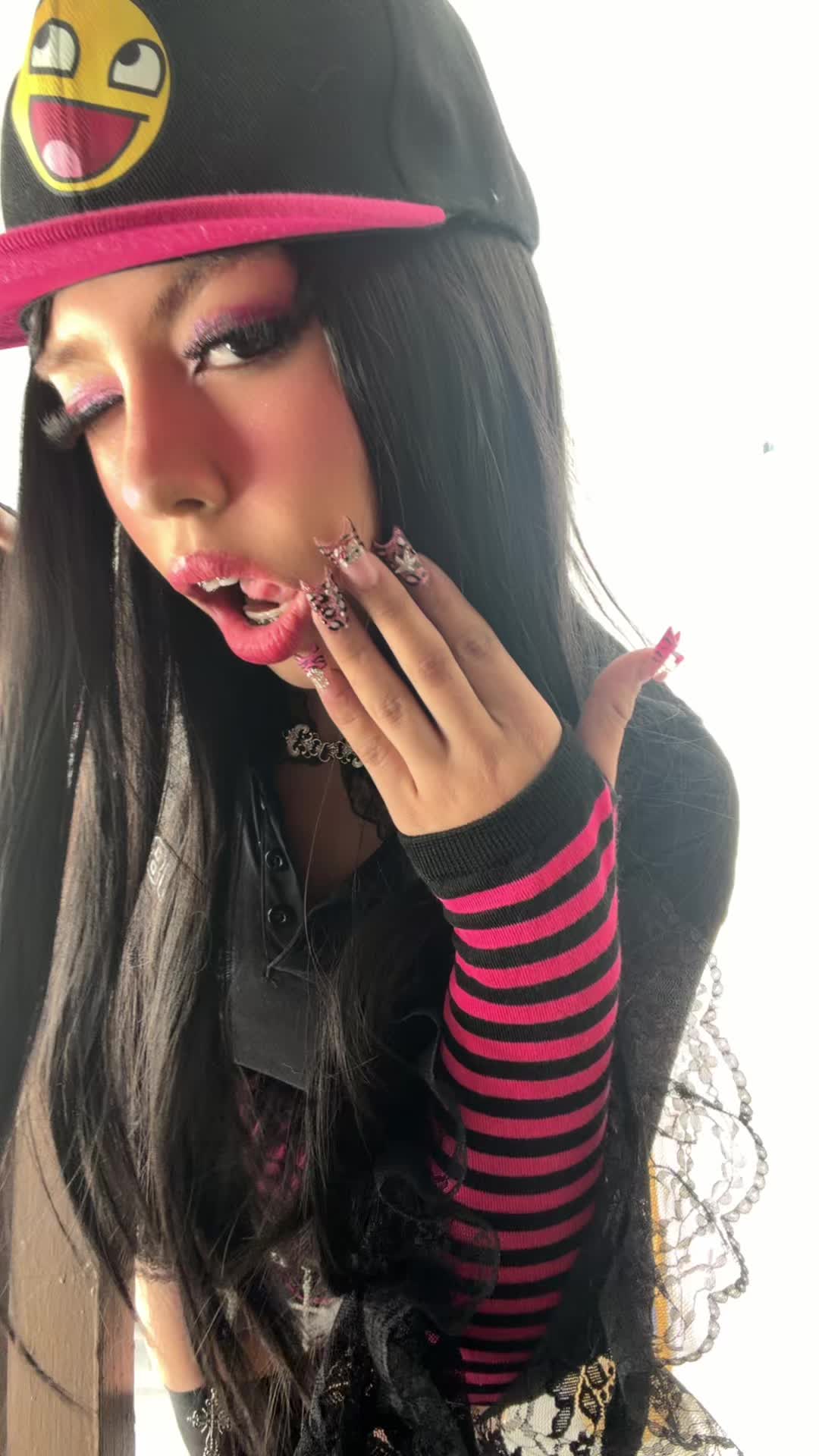 @Ana