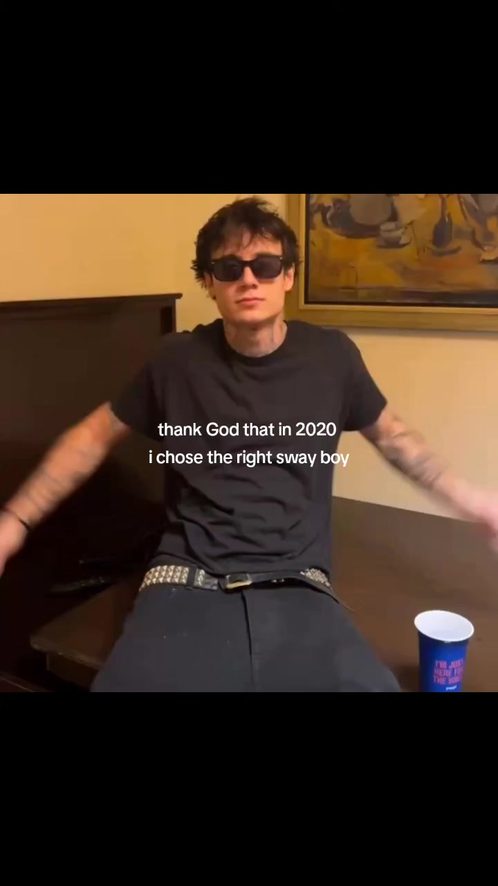 @𝘮𝘢𝘥𝘰𝘴𝘩𝘢୨ৎ