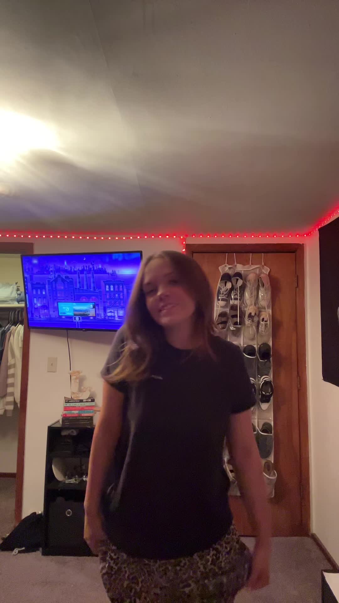 @😝