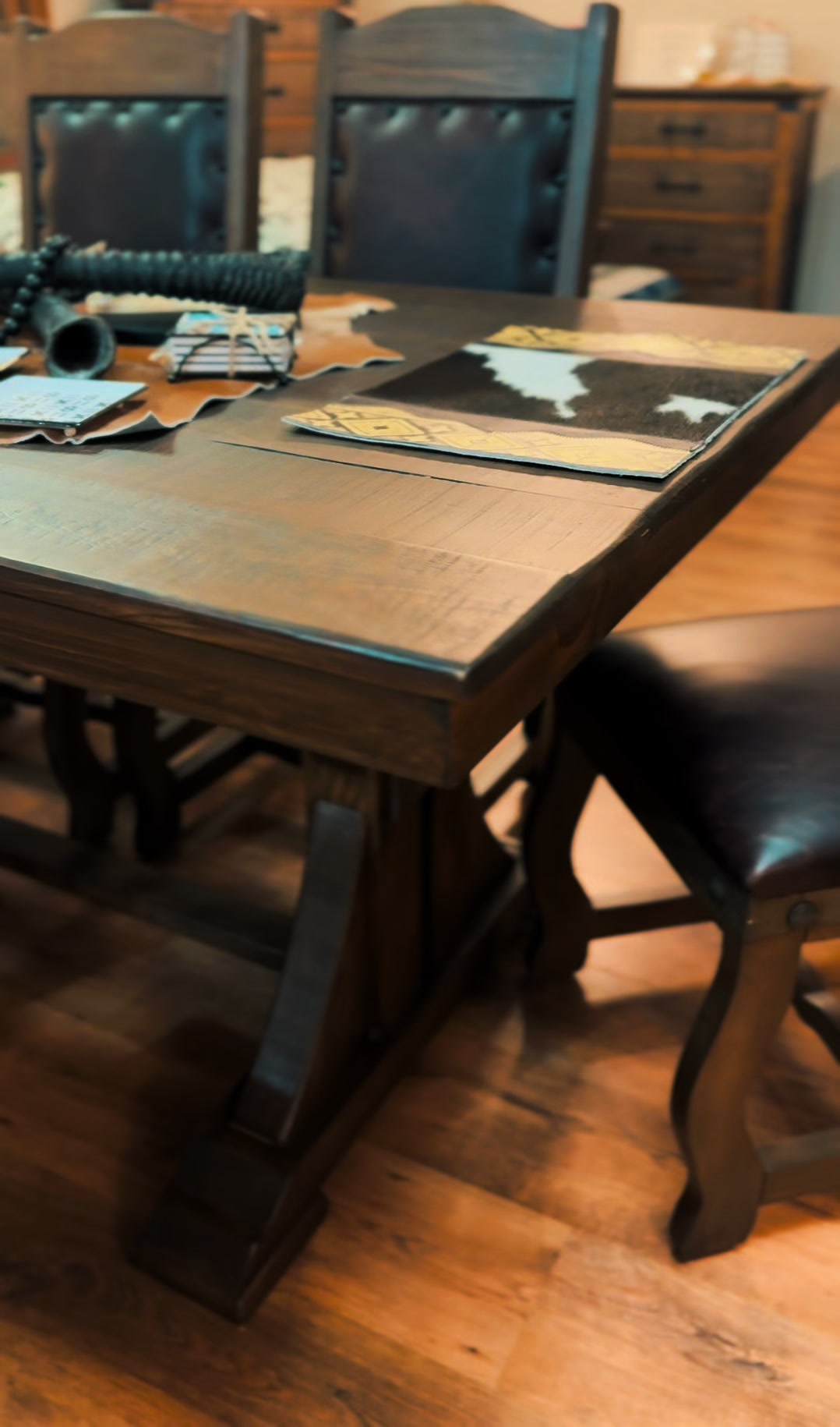 @RusticFurnitureDepot