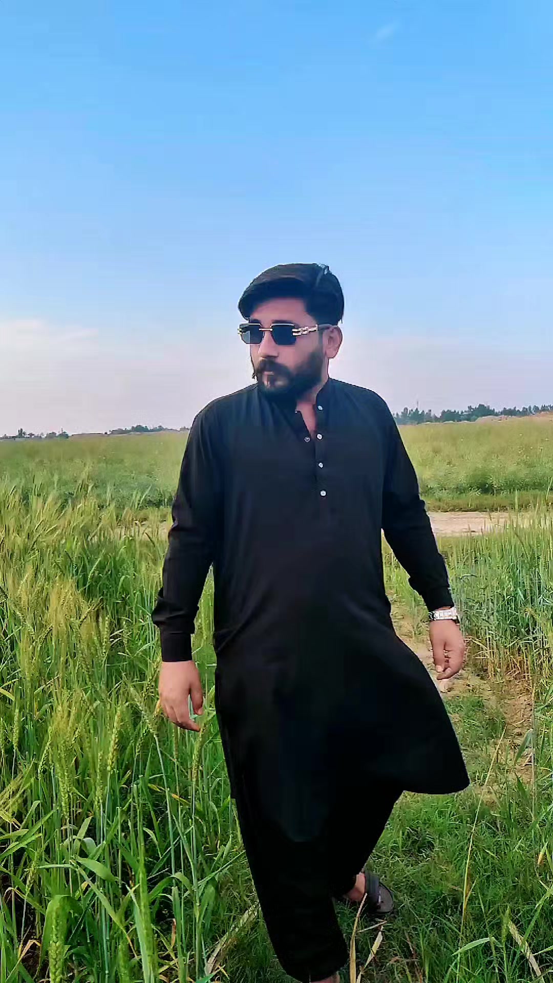 @((°·._.• 𝕂ᕼᵃᶰ عاصم •._.·°))