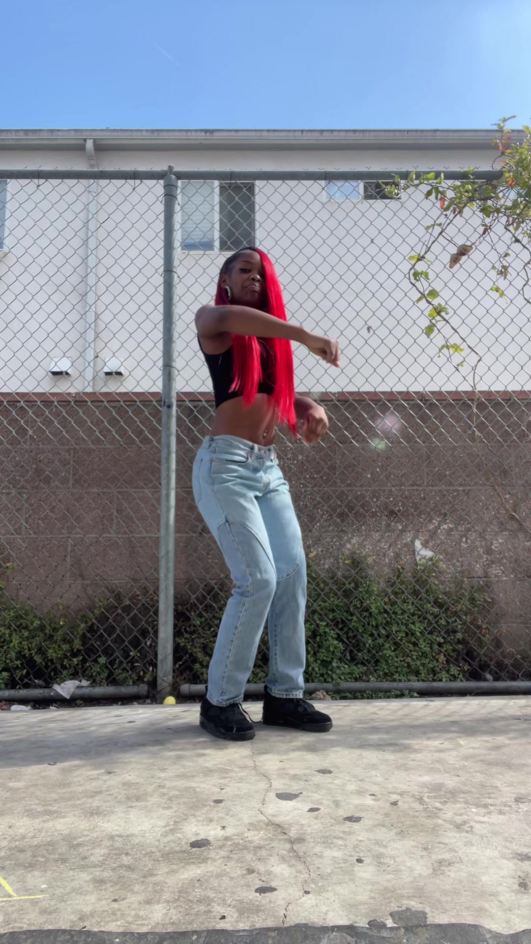@Ladybhangk