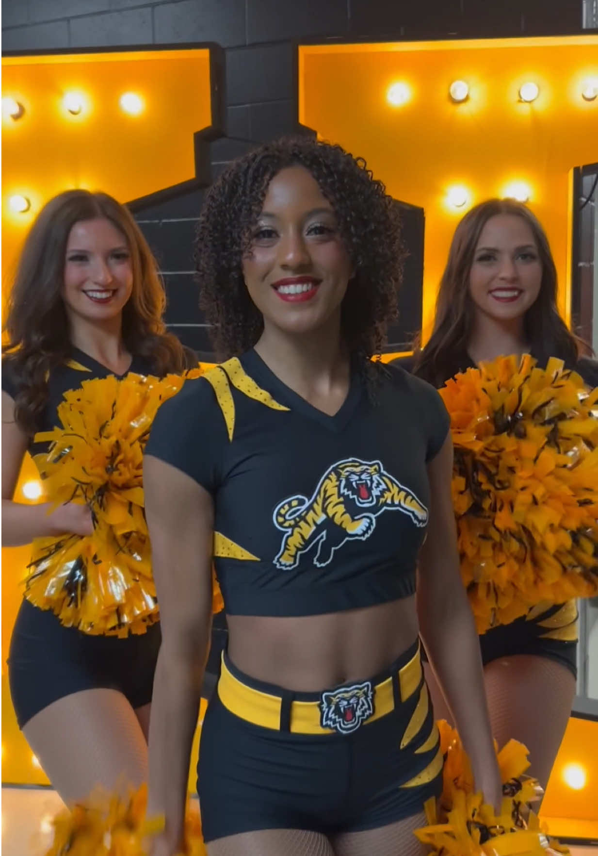 @TICATS DANCE & CHEER