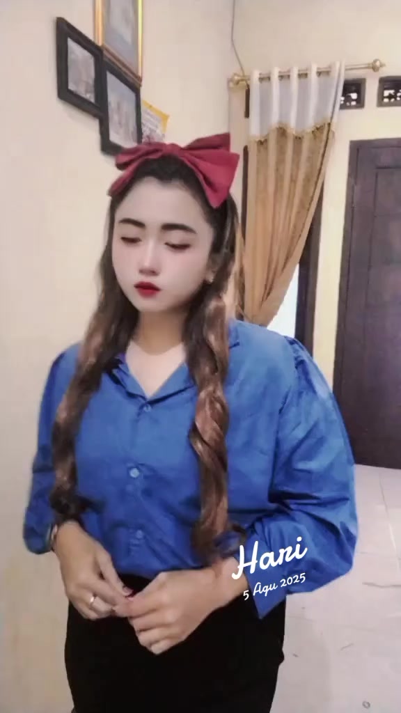@Vhira