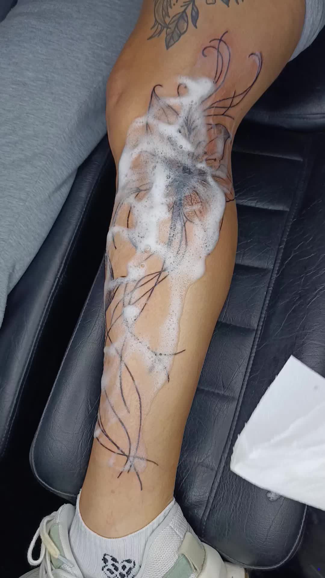 @Hilaria.tattoo