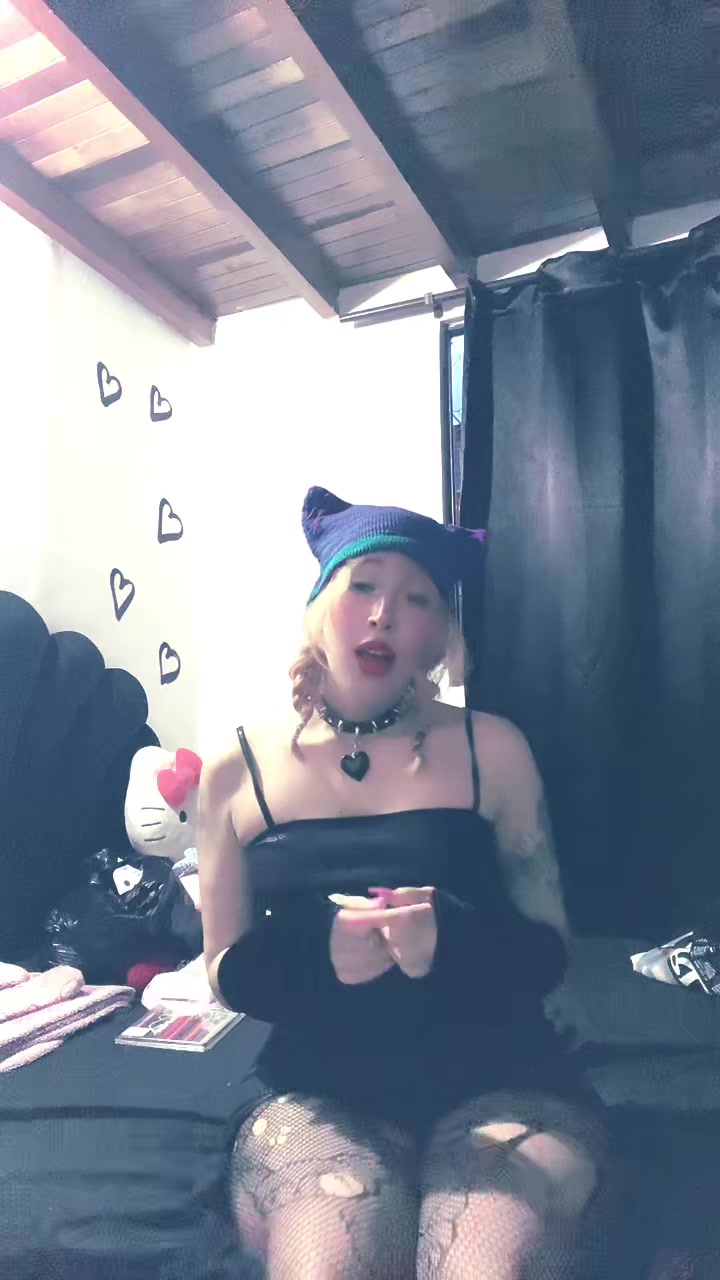 @𝖘𝖜𝖊𝖊𝖙 𝖇𝖑𝖔𝖔𝖒🌹