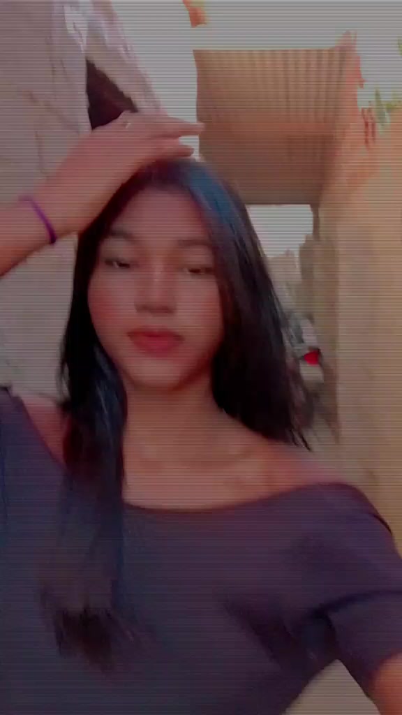 @EMILLY ROCHA🌼