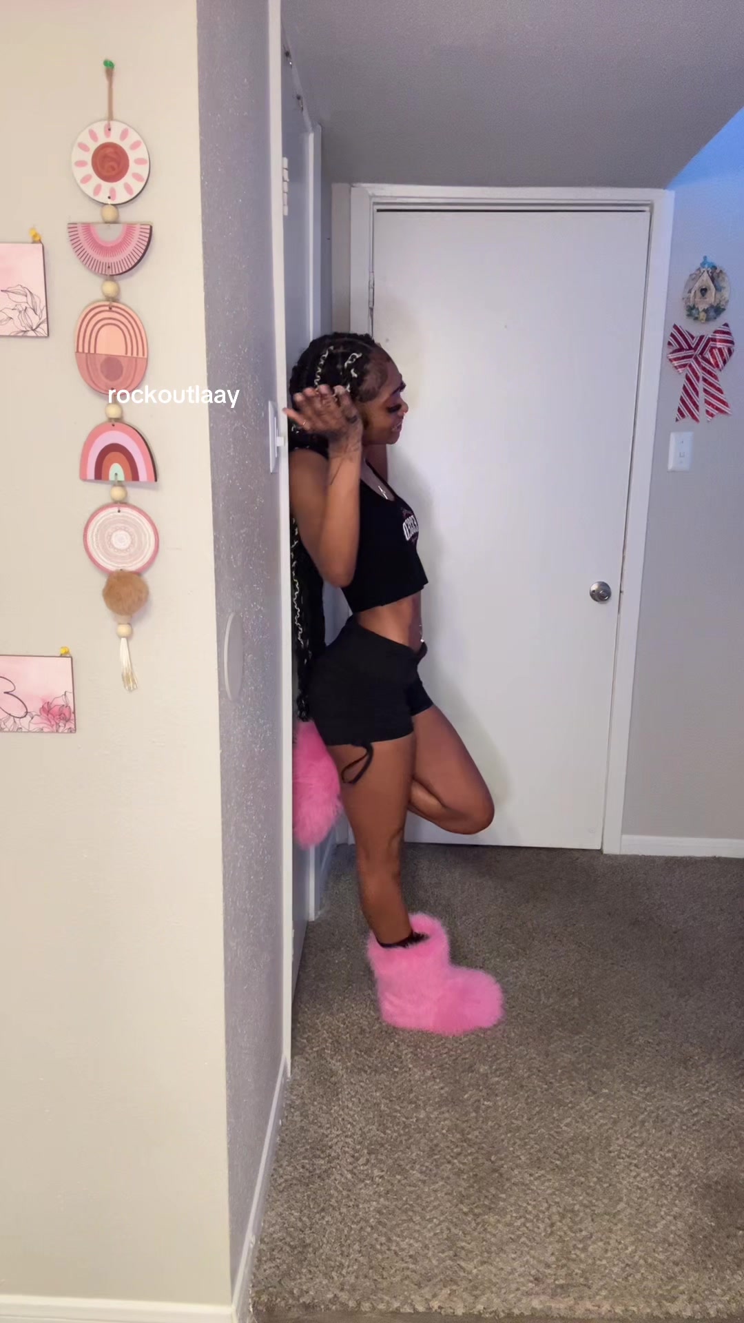 @rockoutlaay