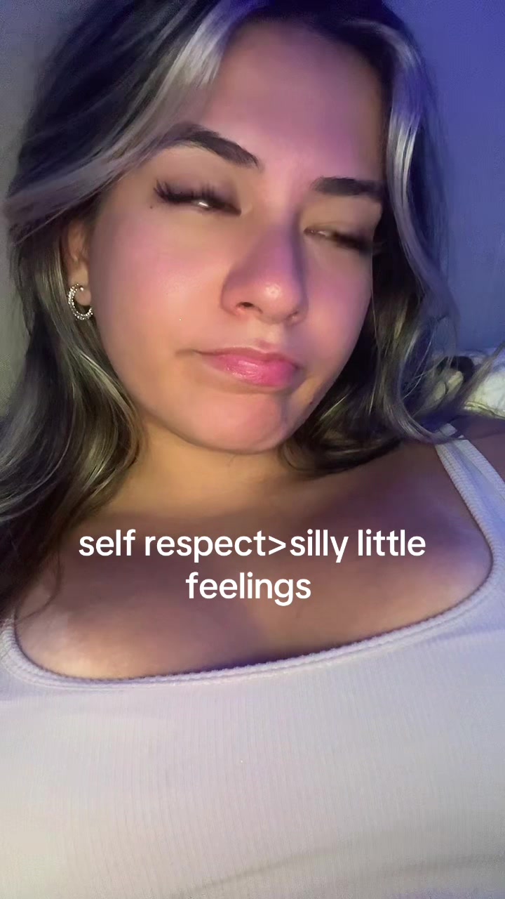 @whotfisadrianna