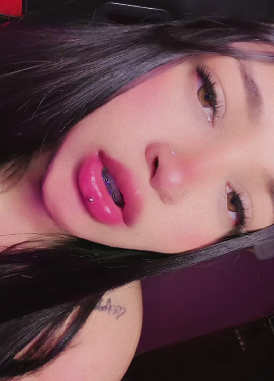 @Alejandracaripar_
