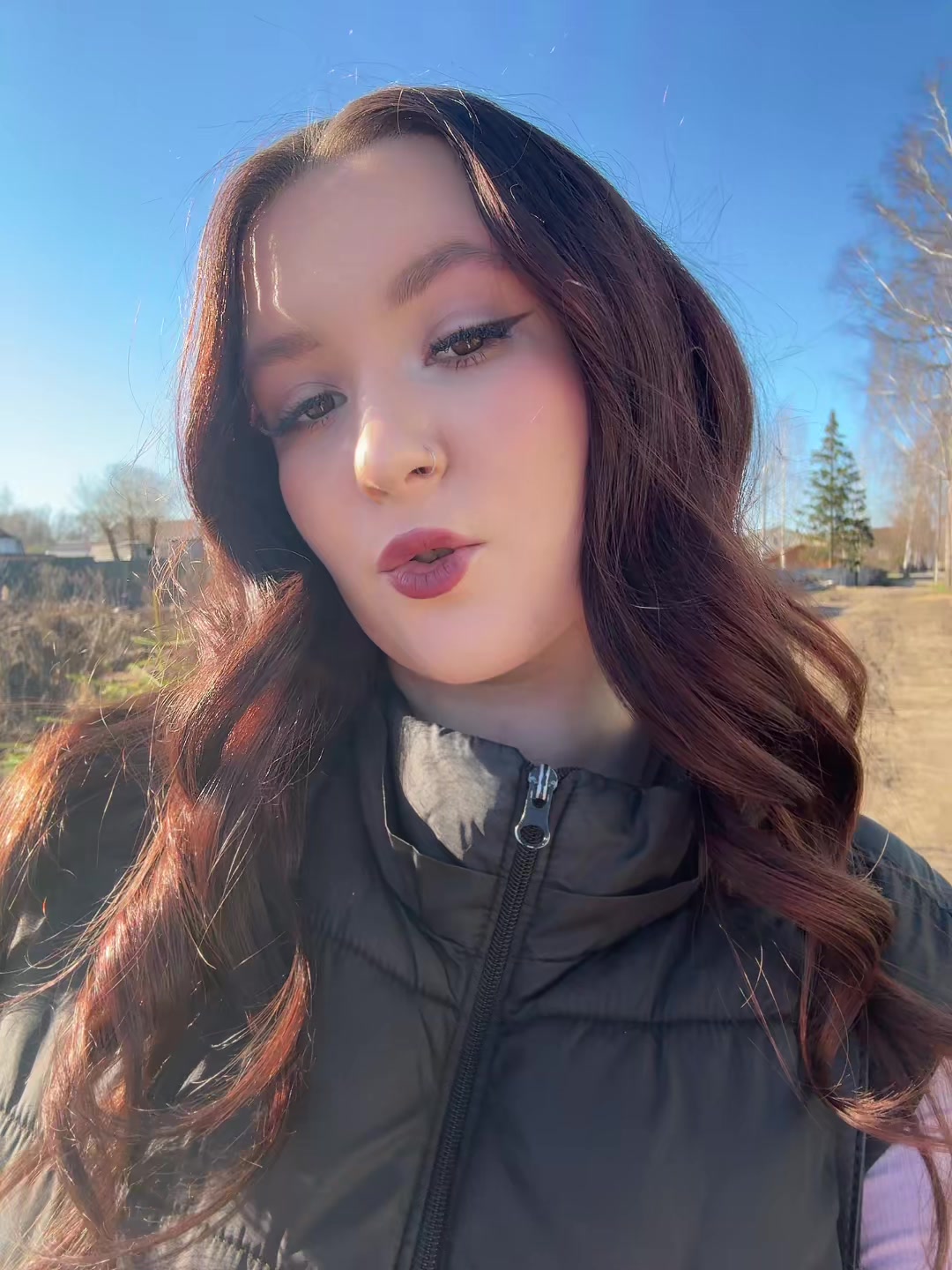 @Бякова