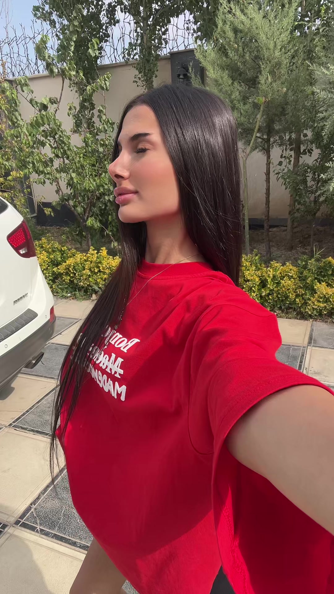@saraborhann