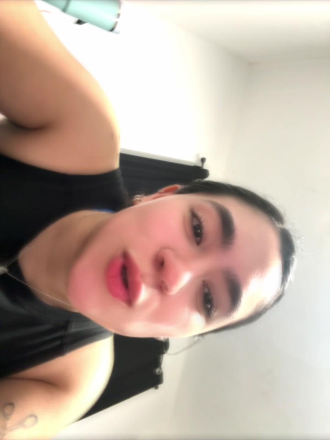 @whoiselagx