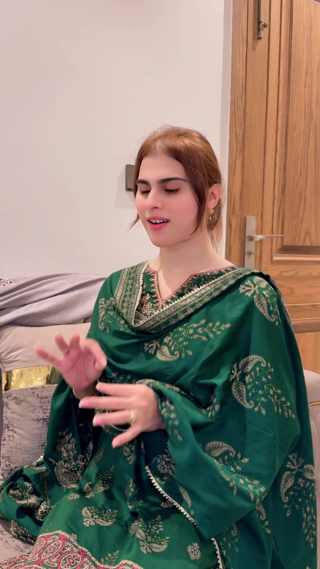 @MAHI 👑