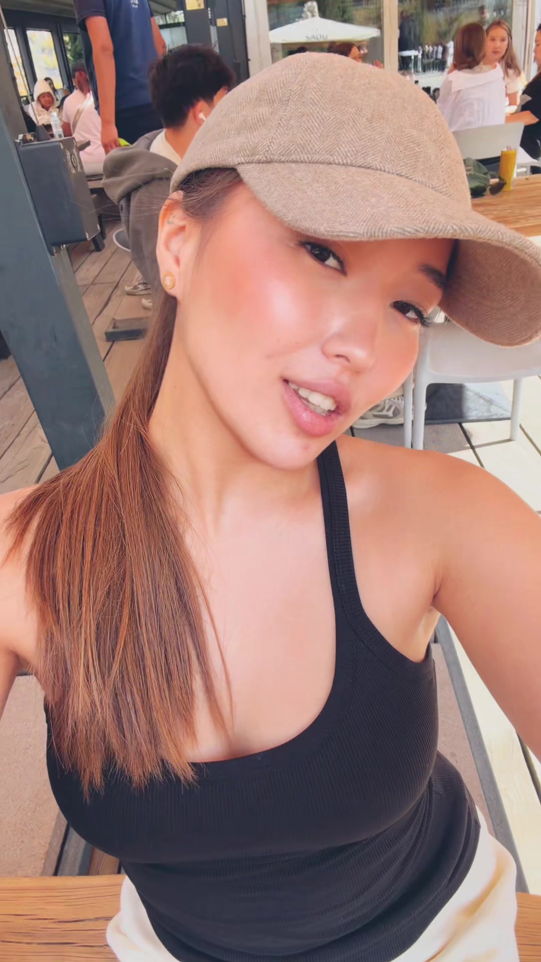 @Айж
