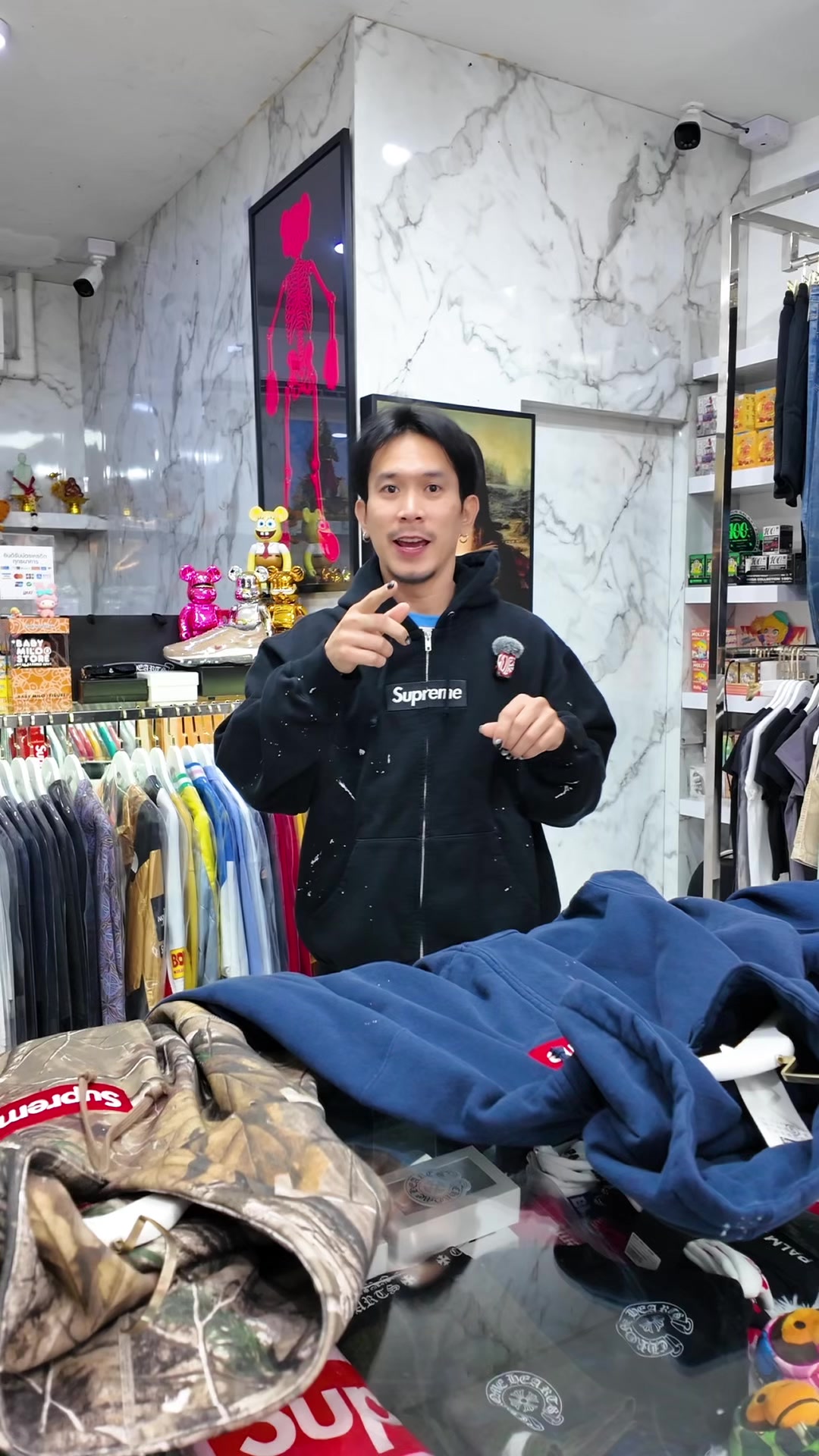 @Lucky store cnx