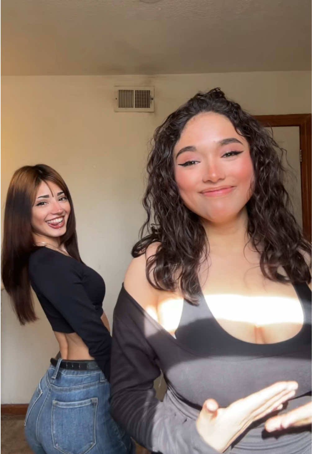@𝓜𝓪𝓻🦇