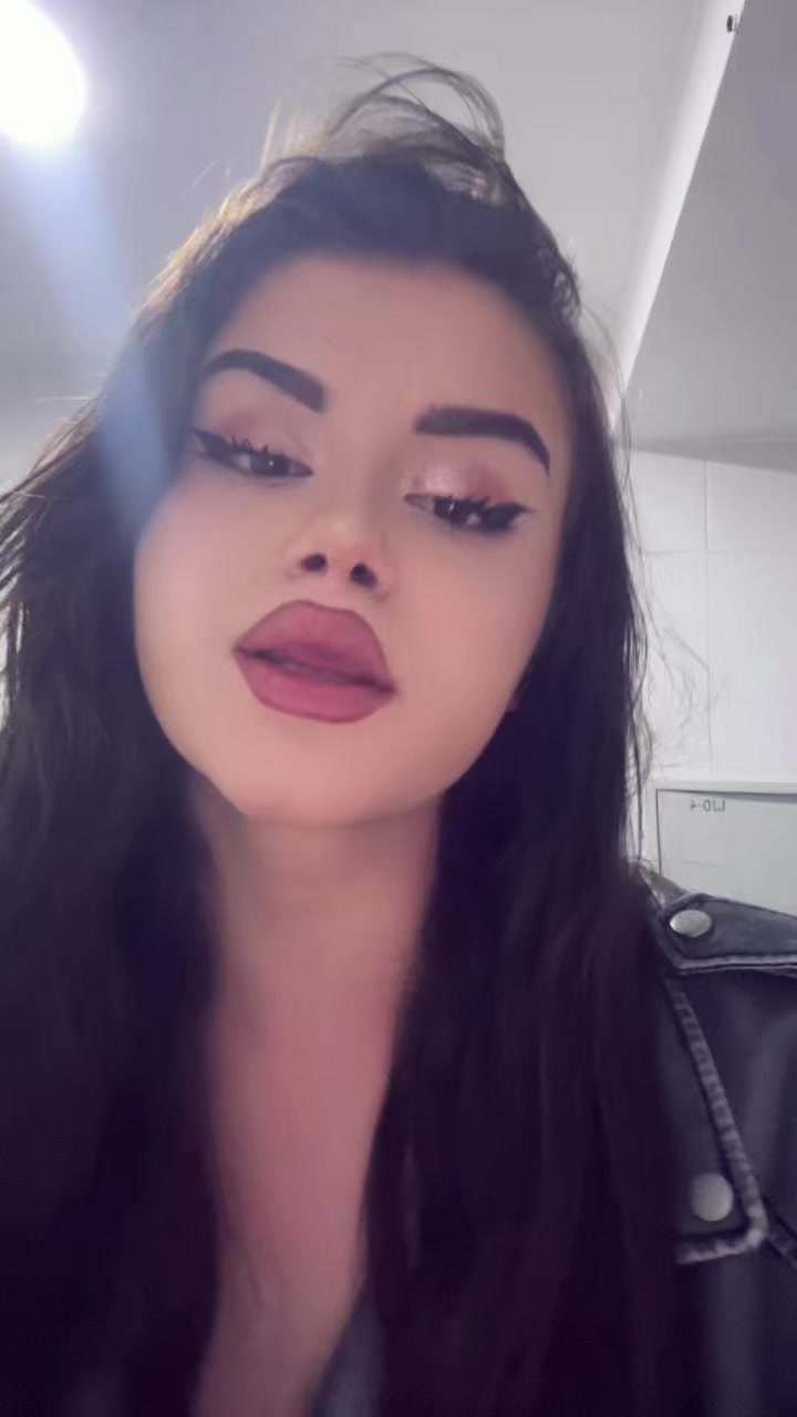 @Варя