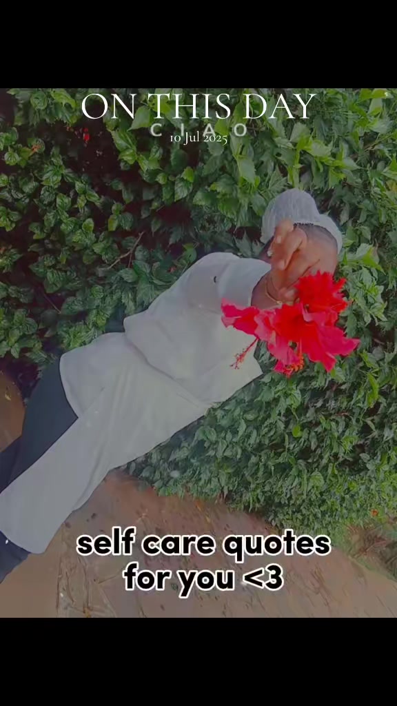 @Miss  Aquaria Roxanne