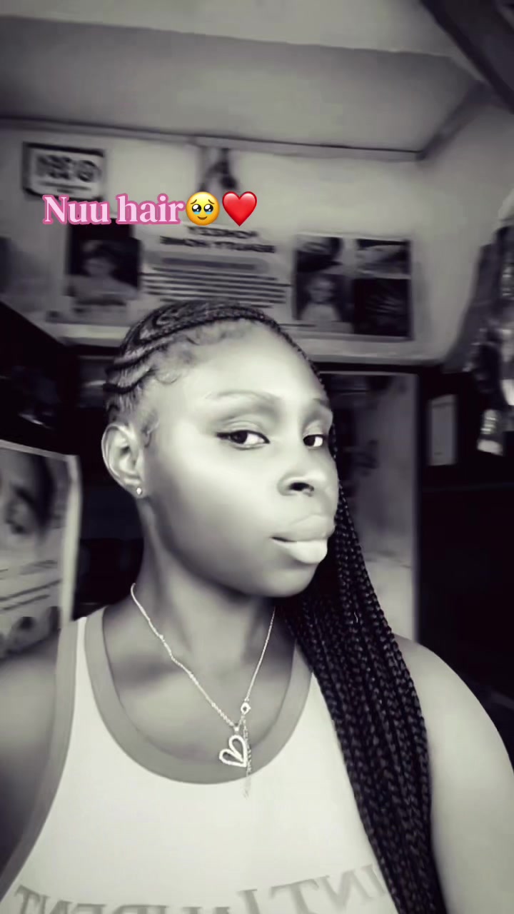 @Deeᥫ᭡💋.