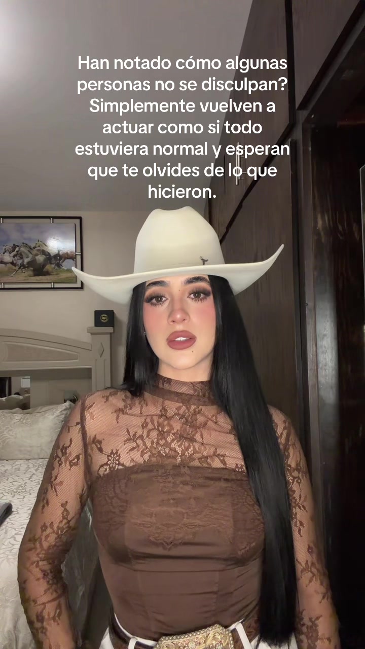 @𝑁𝑎𝑡𝑎𝑙𝑖𝑒