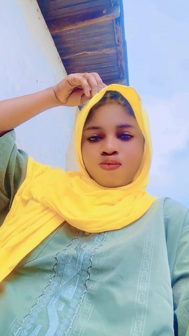 @Different Ann💫🌏