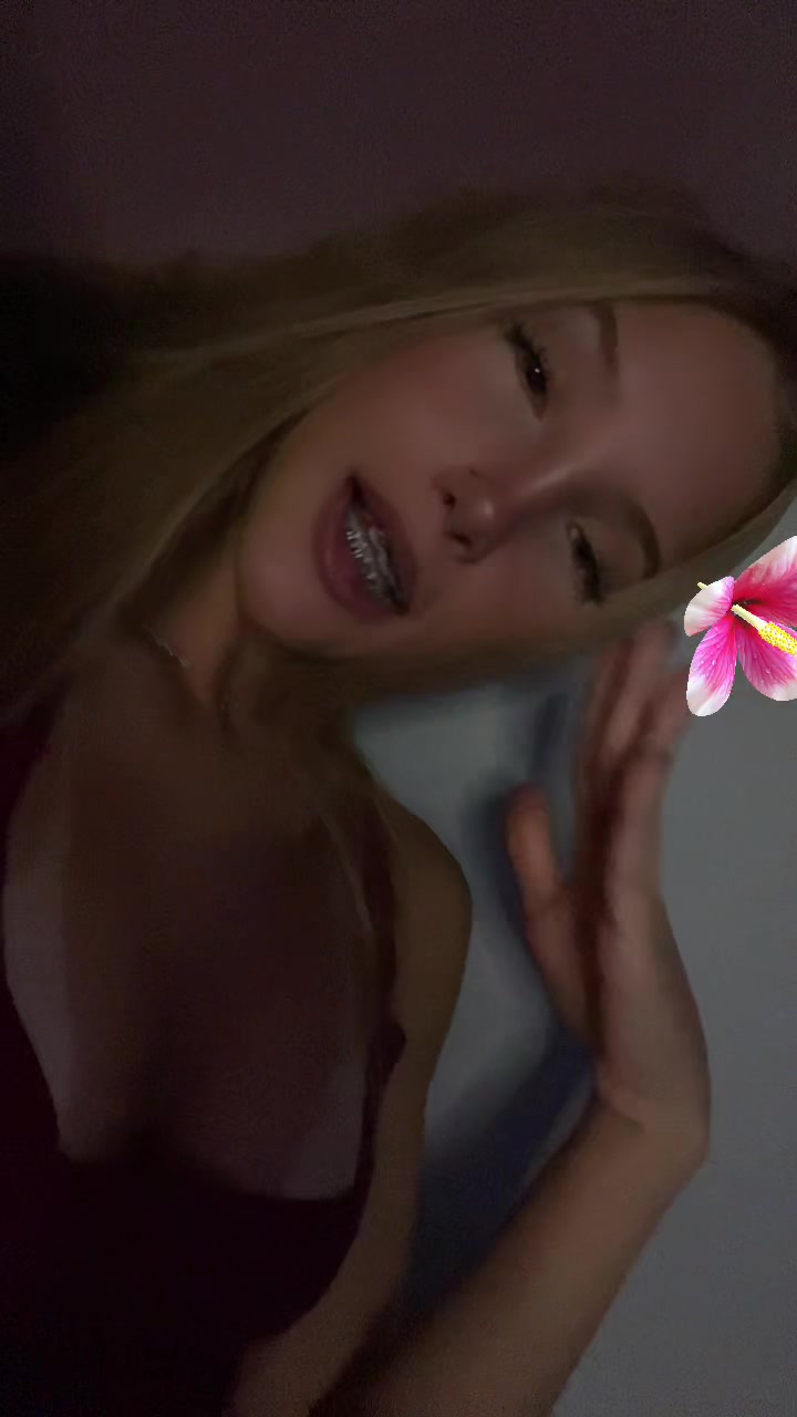 @Ariela