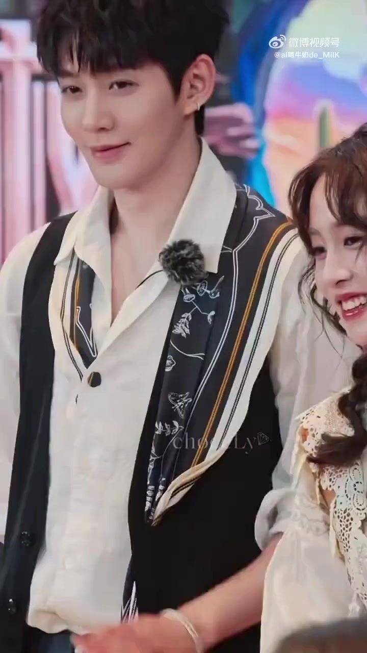 @FDwei๐๐๐ฒ๐จ๐จ๐ณ