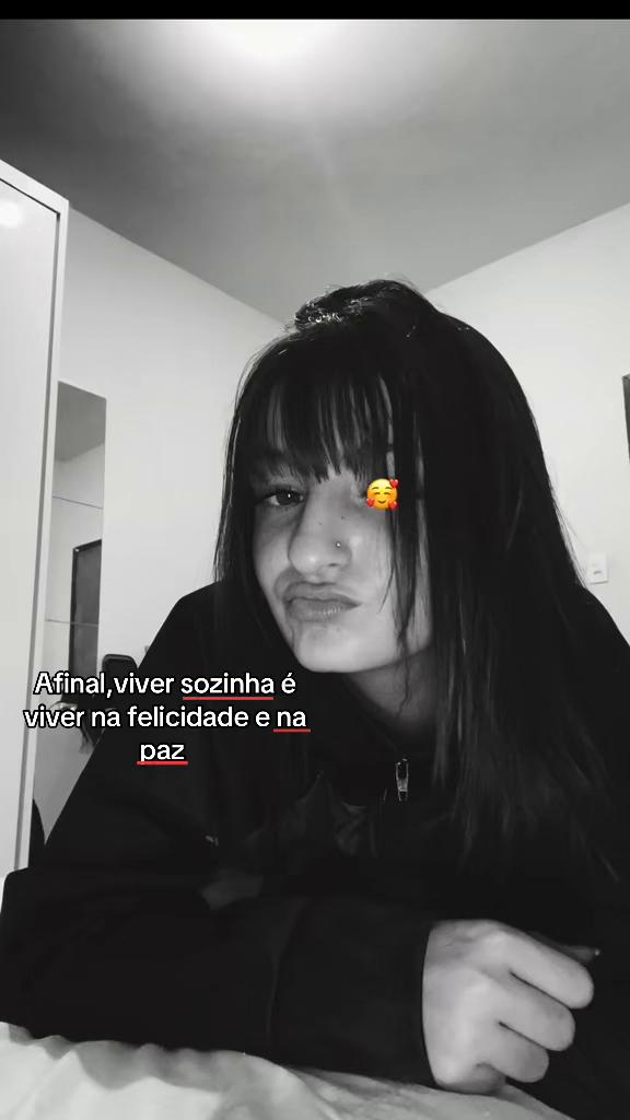 @_yasmin._.santos_
