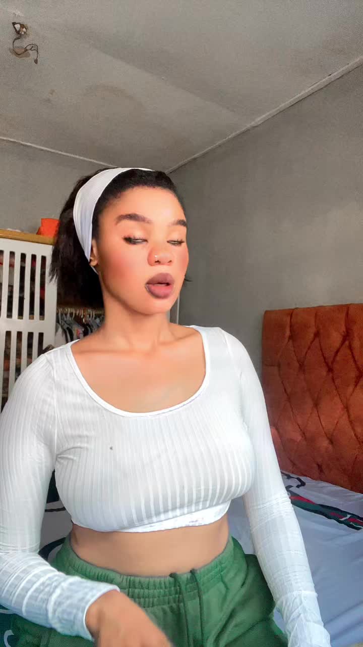 @Zeeytotoh___🫦🦋🦄