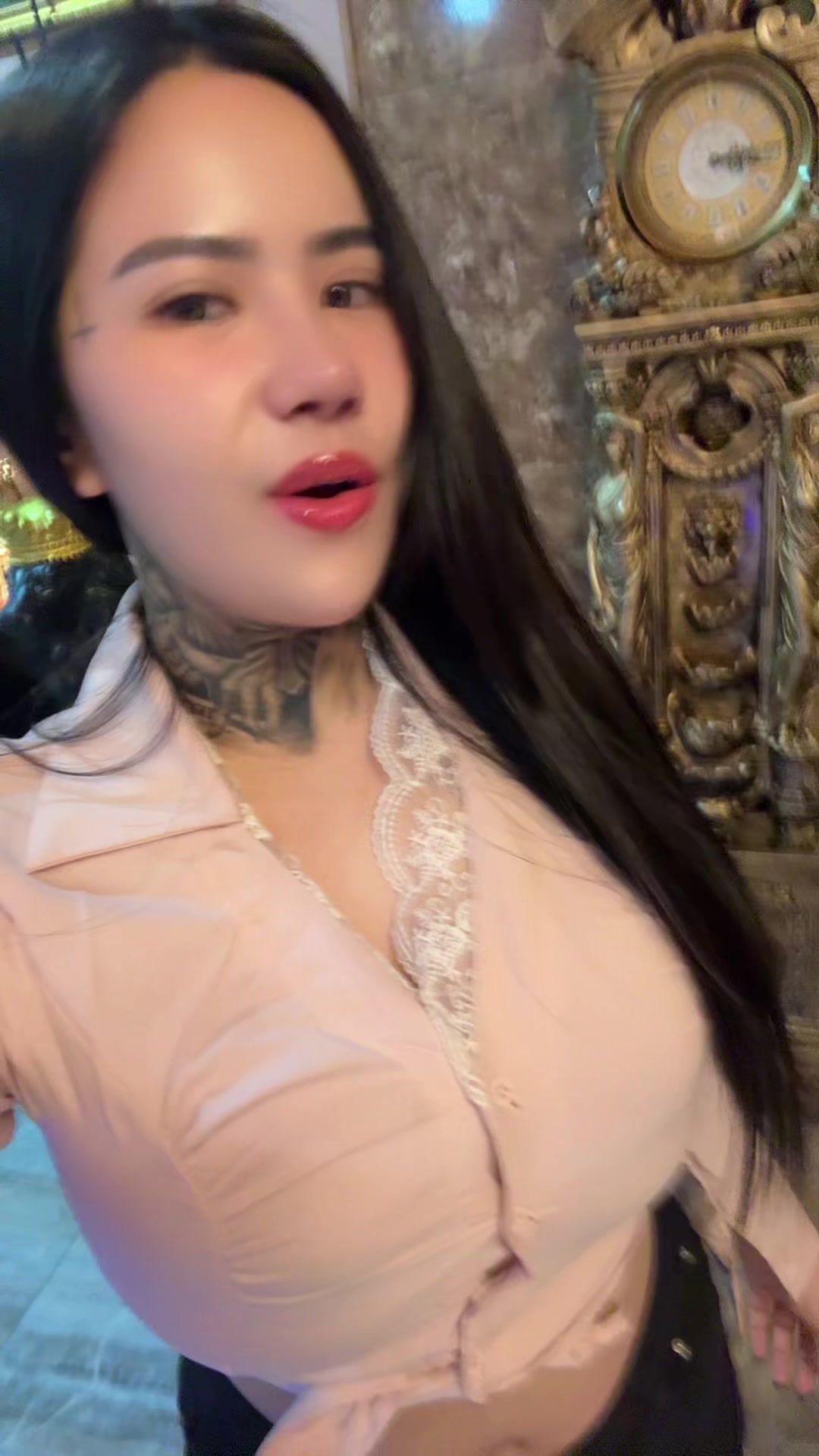 @อะไรว่ะ