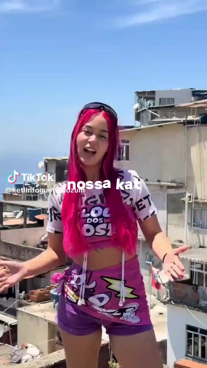 @Emily vit&oacute;ria 🩷🩷🩷