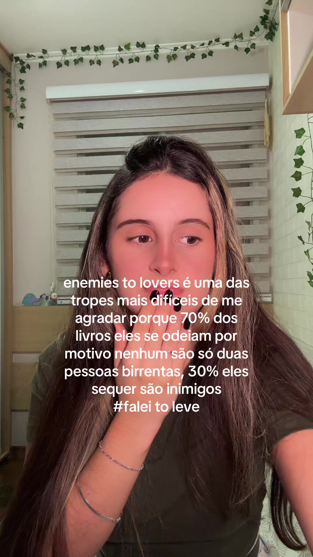 @mari & isa 📚