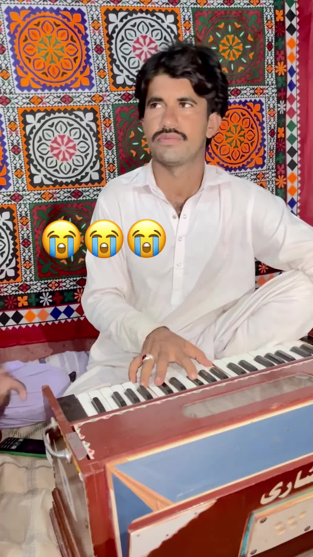 @𝐒𝐢𝐧𝐠𝐞𝐫𝑄𝑎𝑑𝑖𝑟𝐋ashari