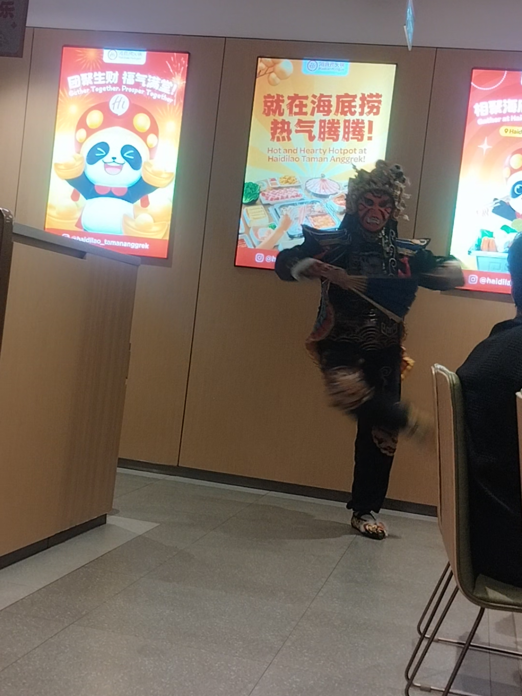 @makanenaktrus_