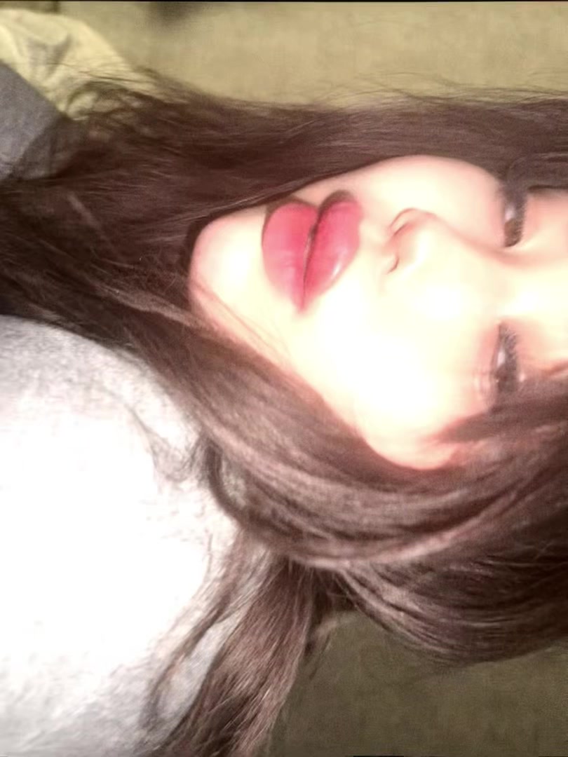 @ᴍᴏᴍᴍʏ