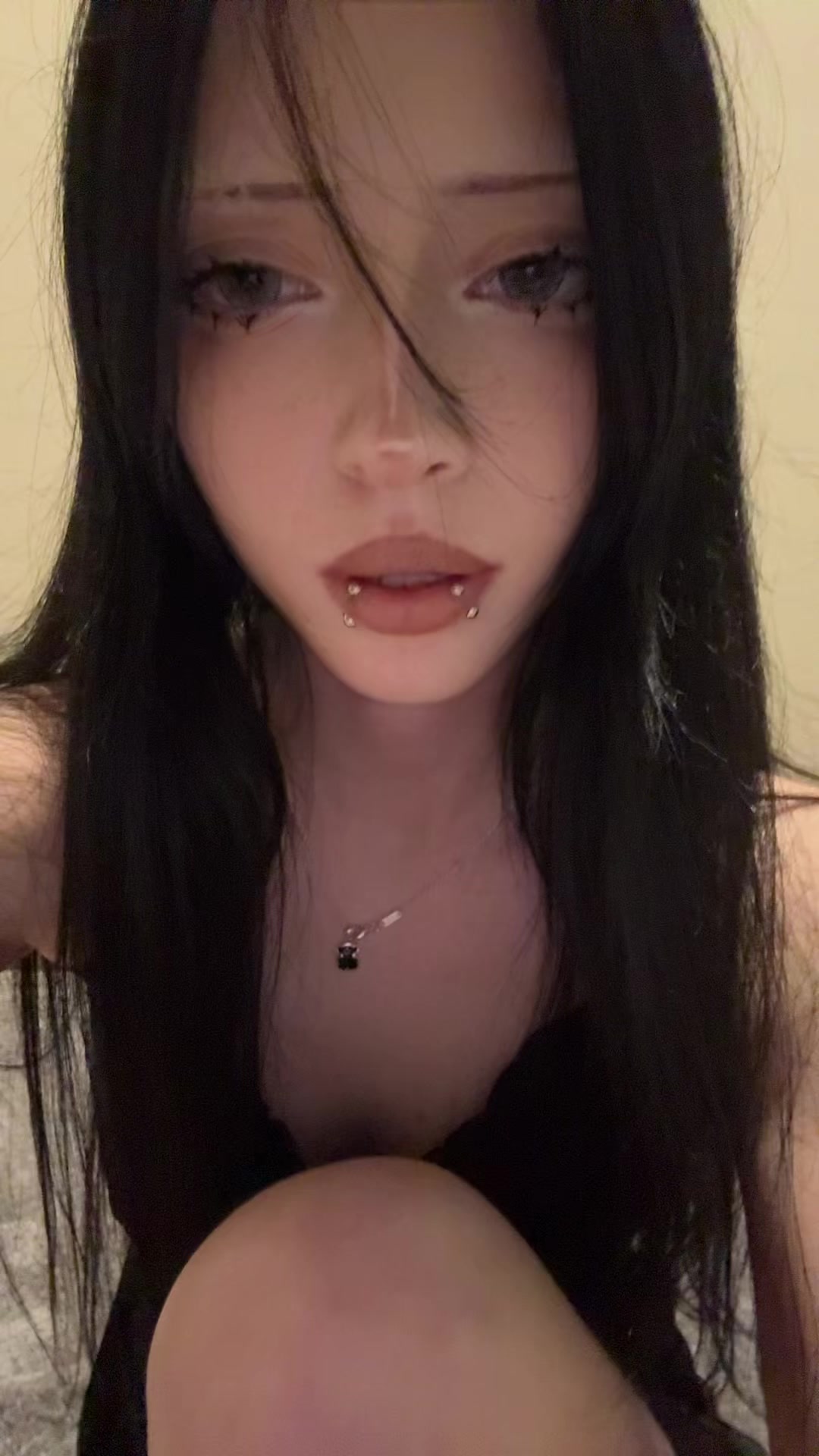 @hiklliryss