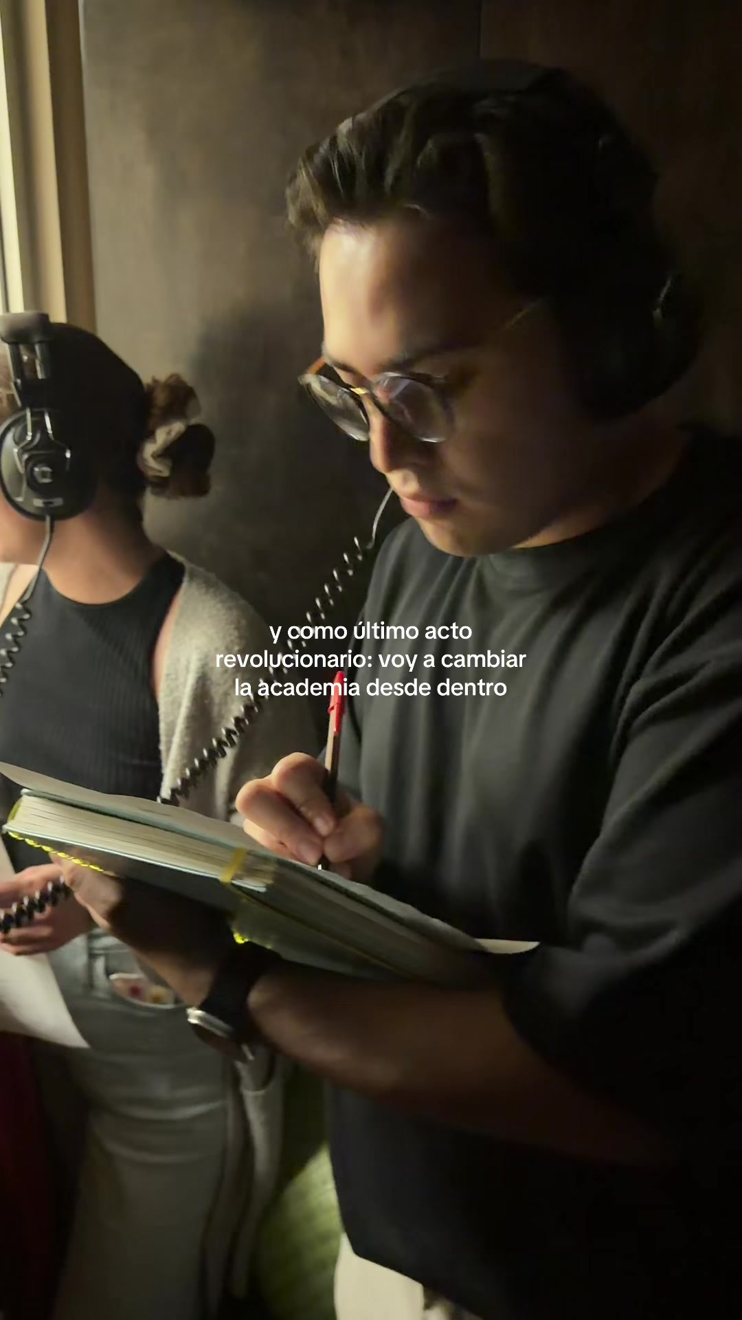 @Psicólogo moderno MX